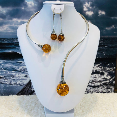 Two-Balls Amber Necklace on Flexible Silver