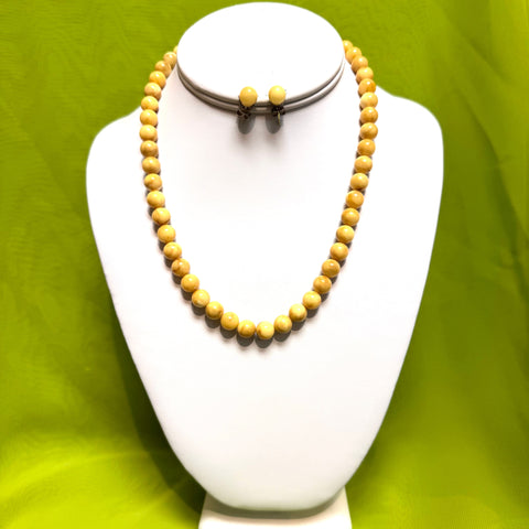 Butter Amber Ball Necklace (9 mm)