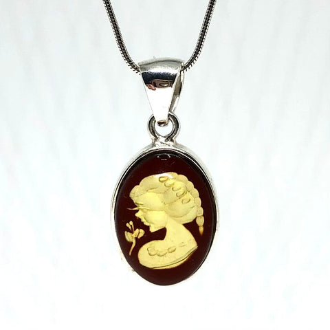 Intaglio Pendant in Baltic Amber