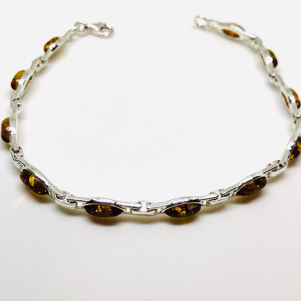 Elegant Amber and Silver Link Bracelet