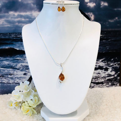 Amber Teardrop Pendant in Silver