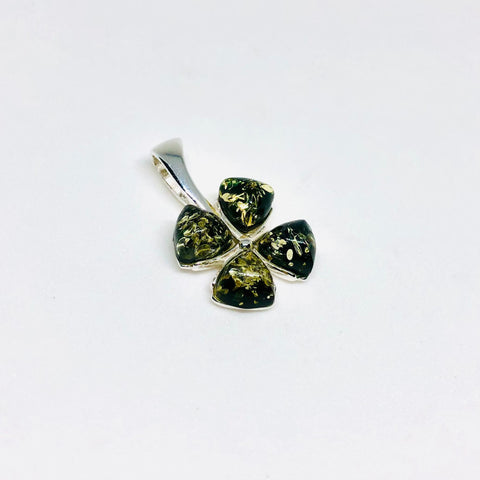 Four-Leaf Clover Lucky Pendant in Green Amber
