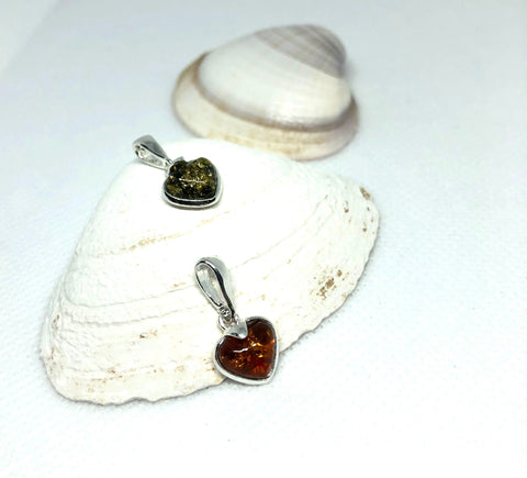 Small Amber Heart Pendant (Cognac or Green)
