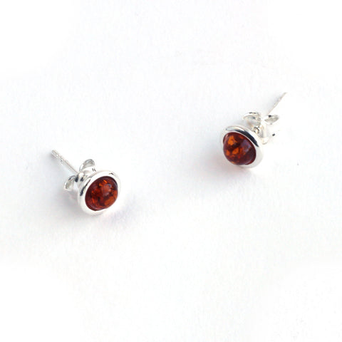 Classic Amber Stud Earrings (7 mm) in Cognac or Green
